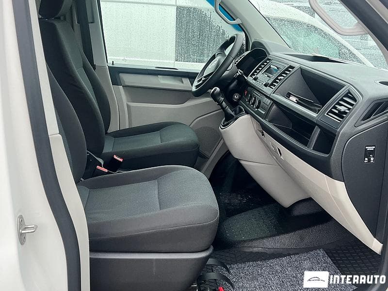 2016 Volkswagen Transporter — Miniatură 11