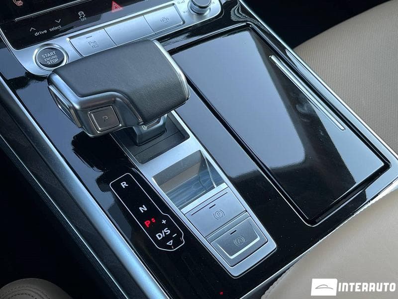 Audi Q8 2022 — Миниатюра 18