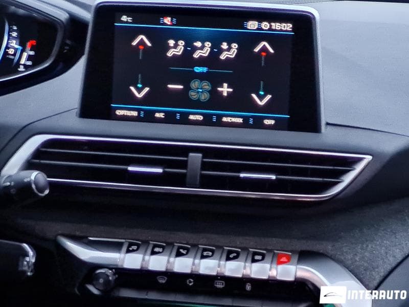 2018 Peugeot 3008 — Miniatură 11