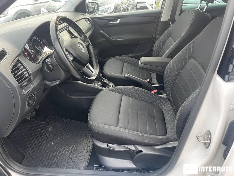 2015 Skoda Fabia — Miniatură 9