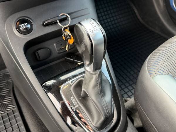 Renault Captur 2017 — Миниатюра 12