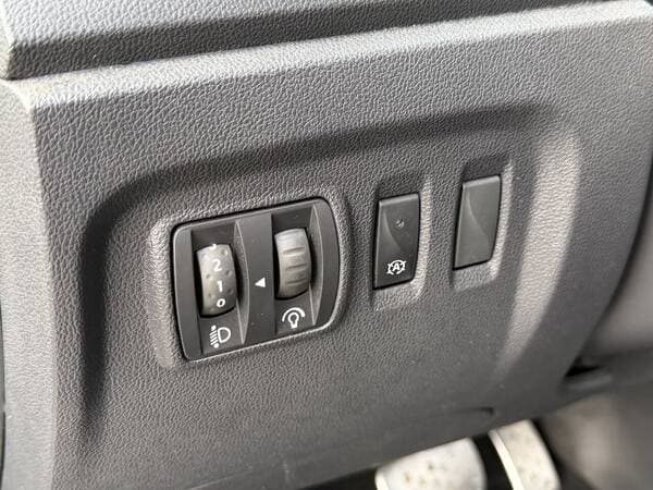 Renault Captur 2017 — Миниатюра 15