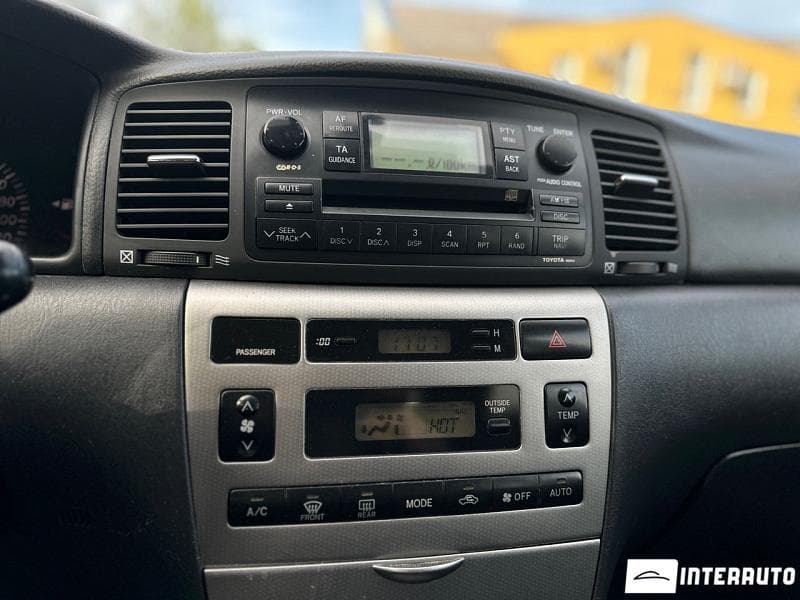 2005 Toyota Corolla — Miniatură 11