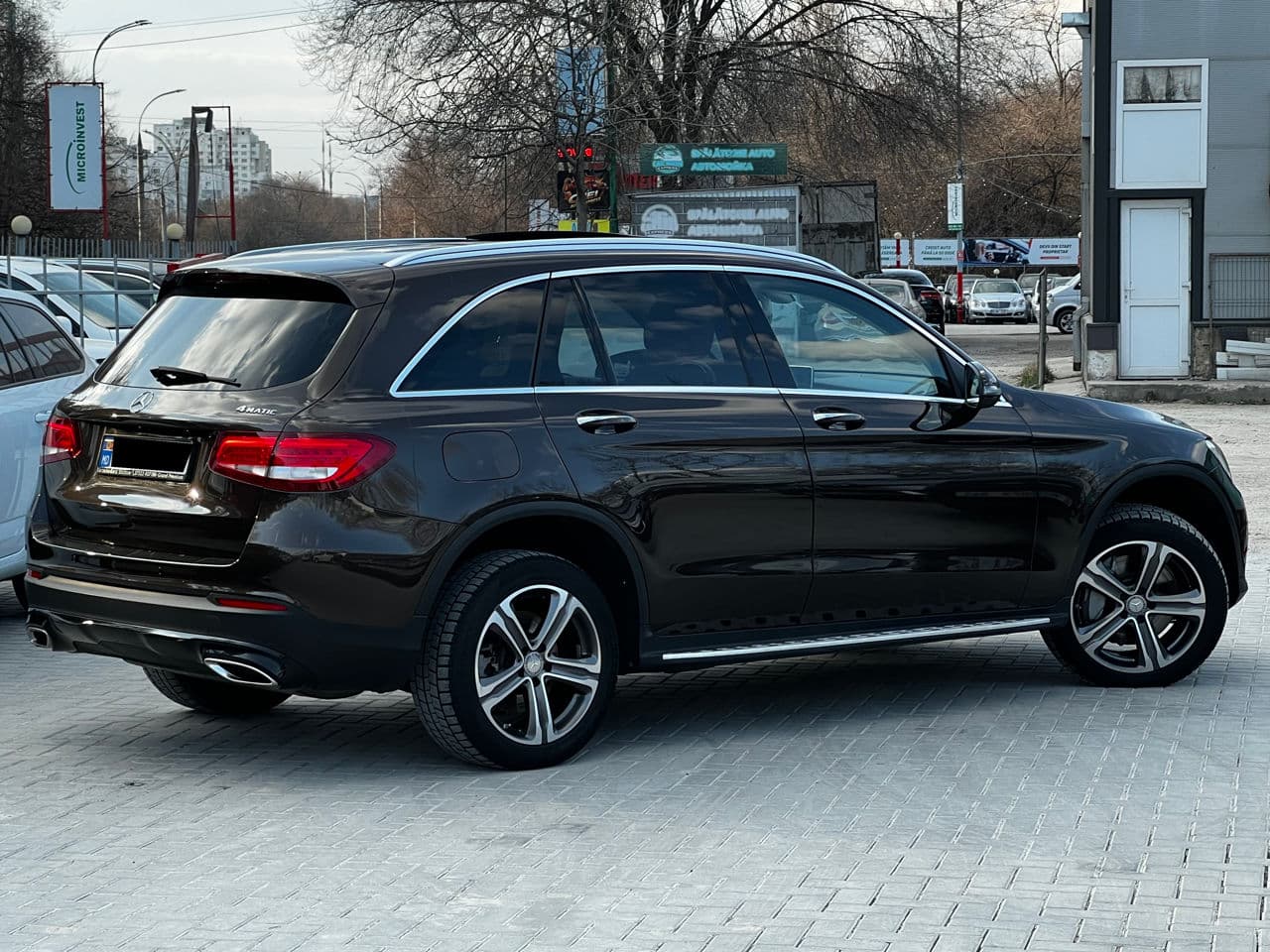 2016 Mercedes GLC 300 — Miniatură 2