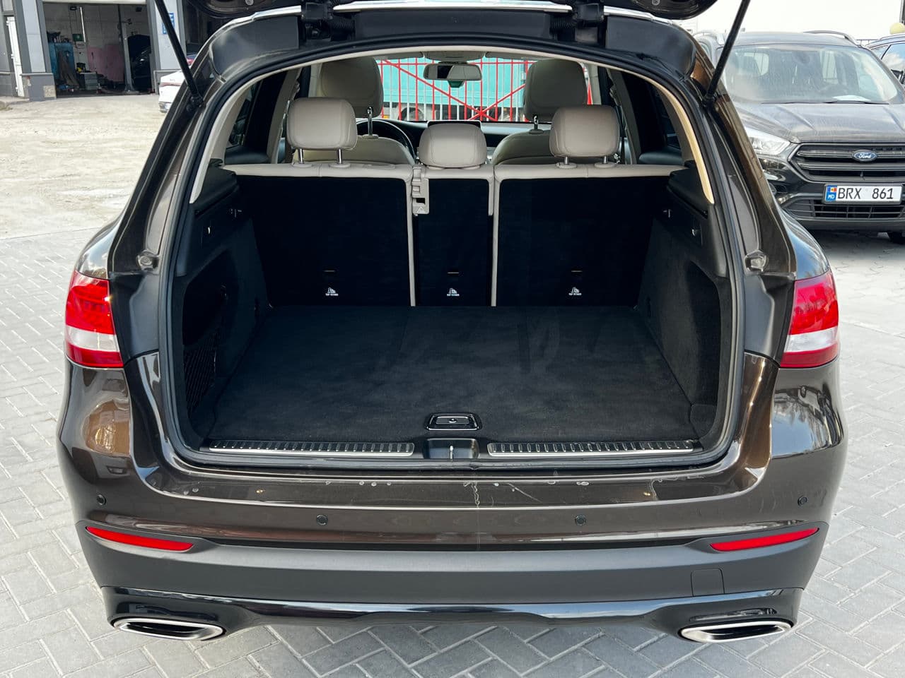 2016 Mercedes GLC 300 — Miniatură 18