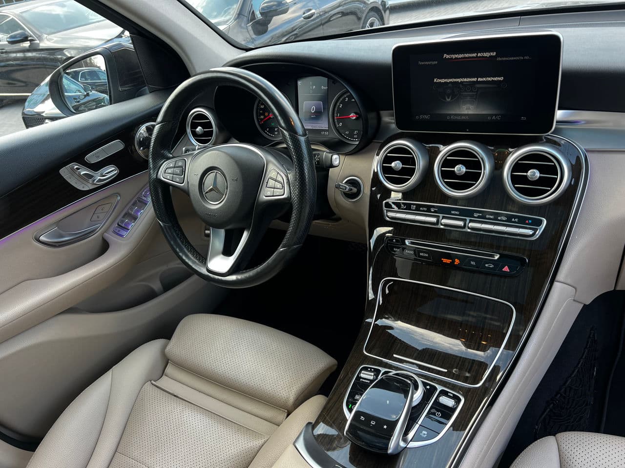 2016 Mercedes GLC 300 — Miniatură 6