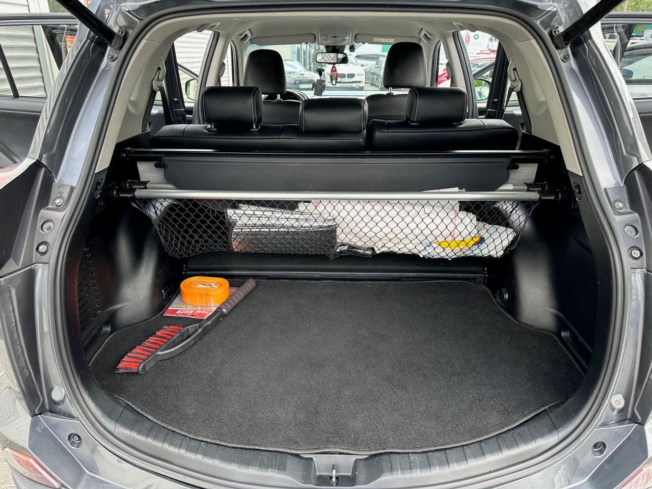 Toyota Rav-4 2017 — Миниатюра 17