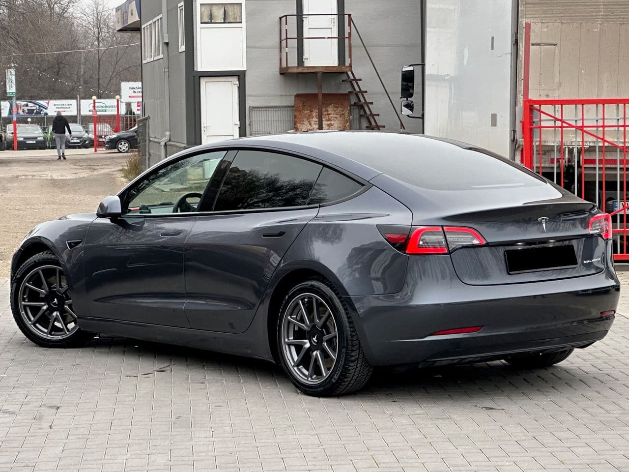 Tesla Model 3 2019 — Миниатюра 2