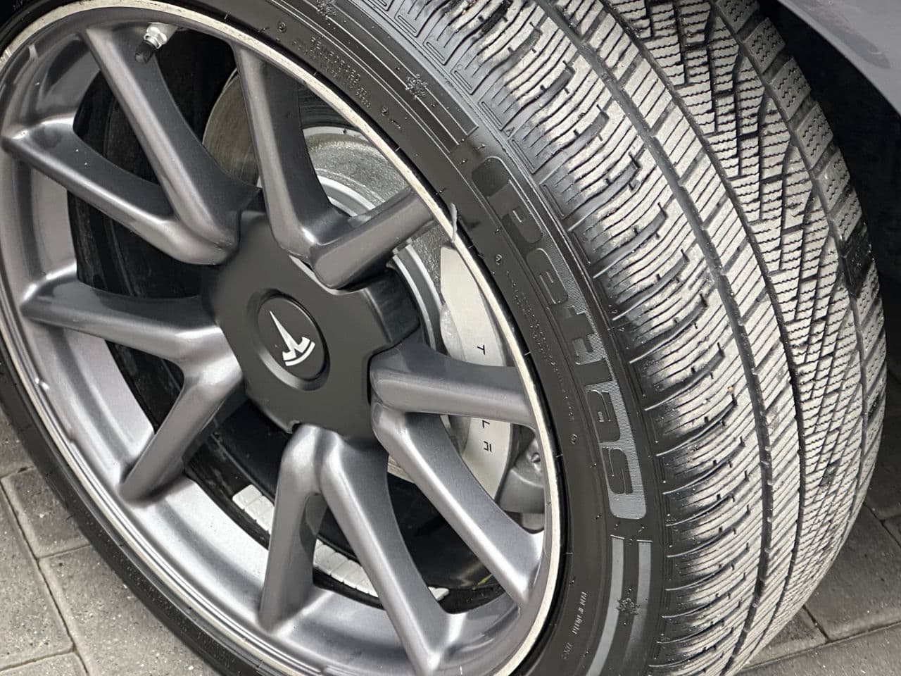 Tesla Model 3 2019 — Миниатюра 15