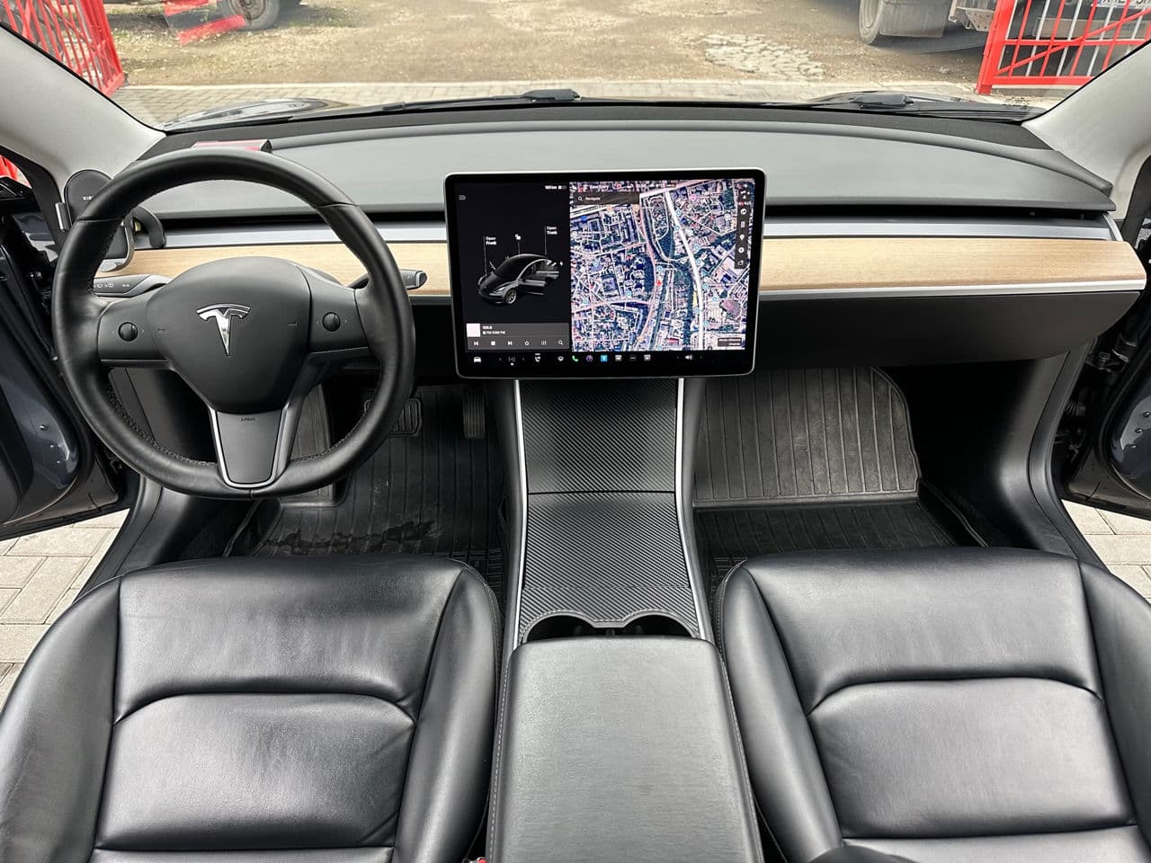 Tesla Model 3 2019 — Миниатюра 7