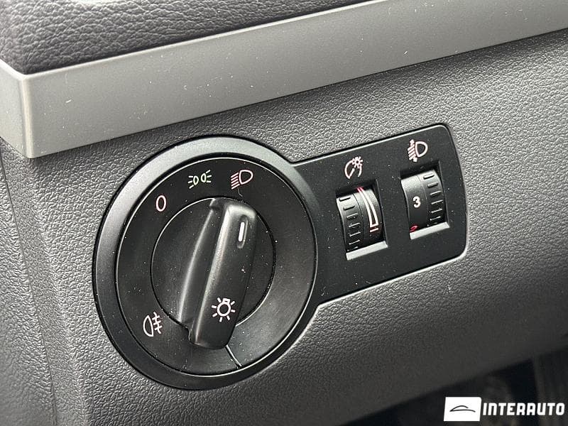 Volkswagen Touran 2012 — Миниатюра 13