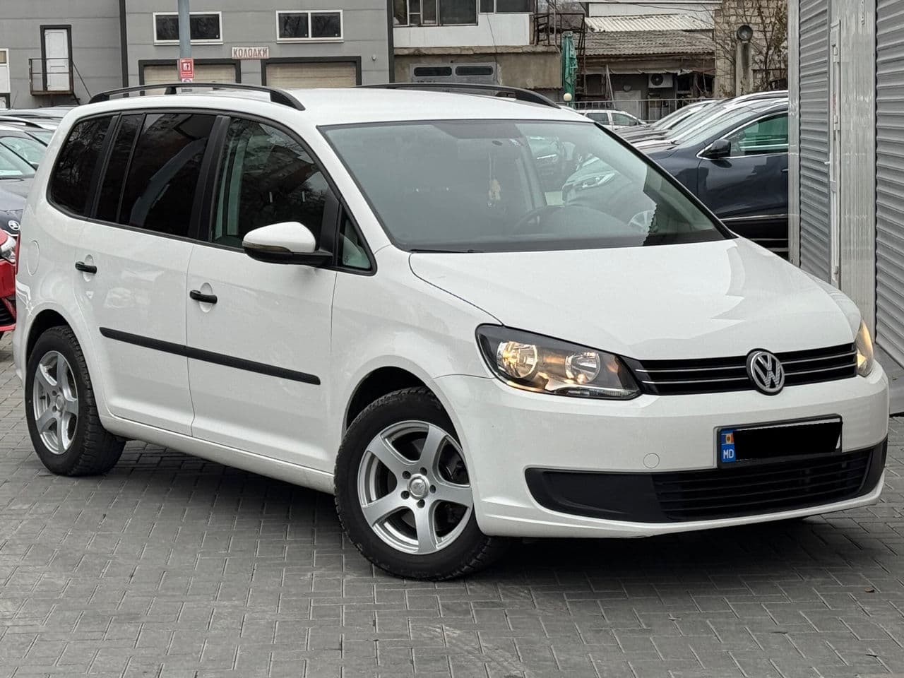 Volkswagen Touran 2012 — Миниатюра 3