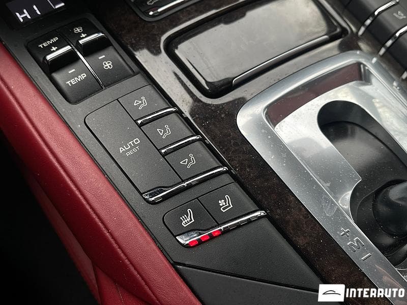 Porsche Cayenne 2015 — Миниатюра 18