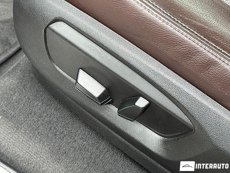 BMW X5 2.5D 2016 — Миниатюра 14