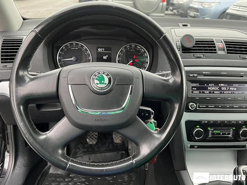 2010 Skoda Octavia — Miniatură 11