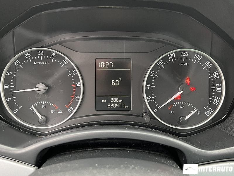 2010 Skoda Octavia — Miniatură 14