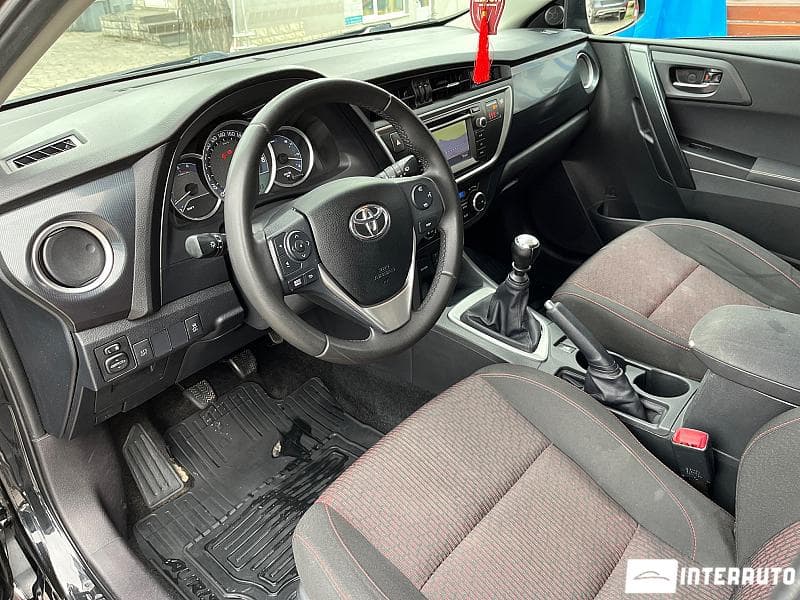 2014 Toyota Auris — Miniatură 5