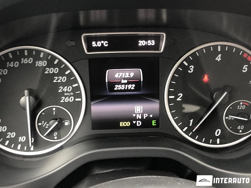 2014 Mercedes A 180 — Miniatură 11