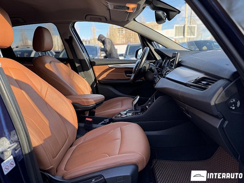 2018 BMW 216d — Miniatură 18