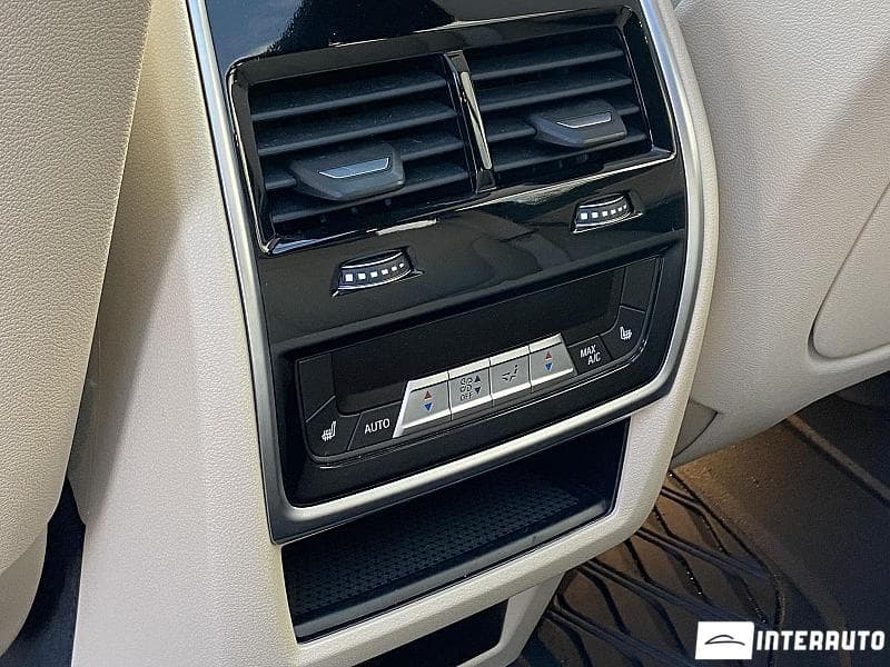 2020 BMW X5 4.0i — Miniatură 18