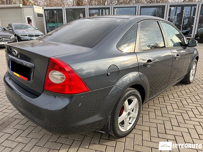 2011 Ford Focus — Miniatură 3