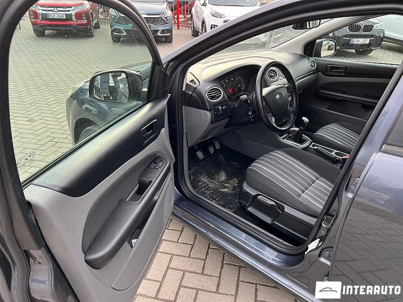 2011 Ford Focus — Miniatură 5