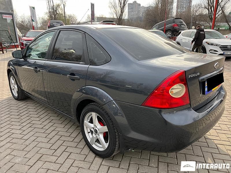 2011 Ford Focus — Miniatură 4