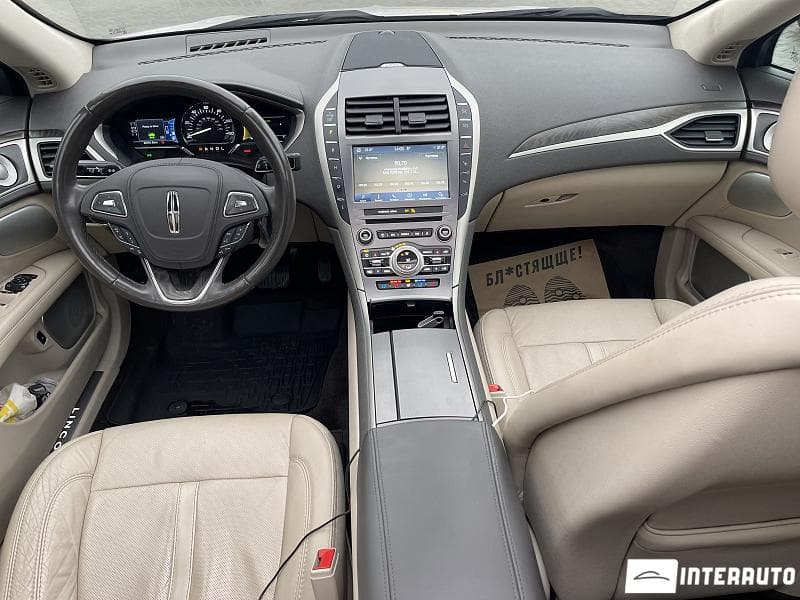 2017 Lincoln MKZ — Miniatură 12
