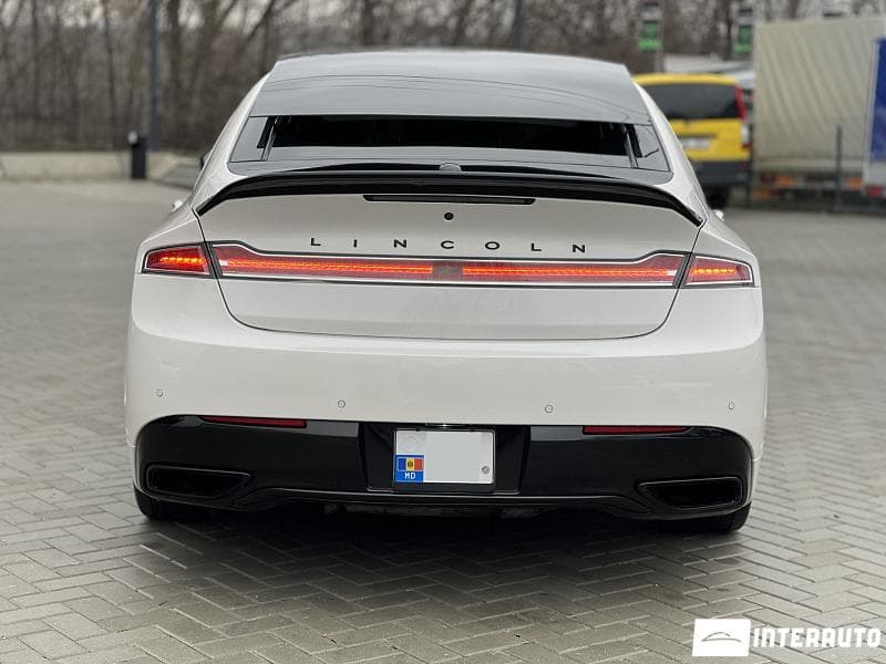 2017 Lincoln MKZ — Miniatură 4