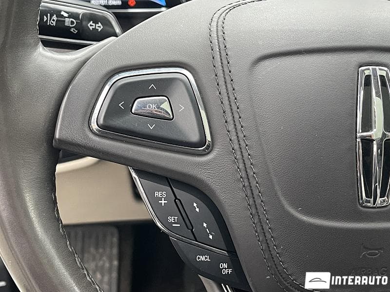 2017 Lincoln MKZ — Miniatură 19