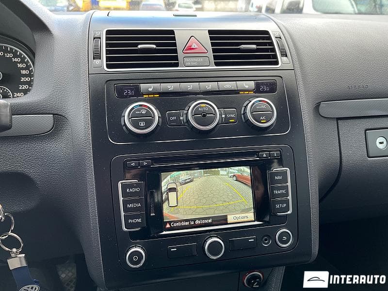 2014 Volkswagen Touran — Miniatură 11