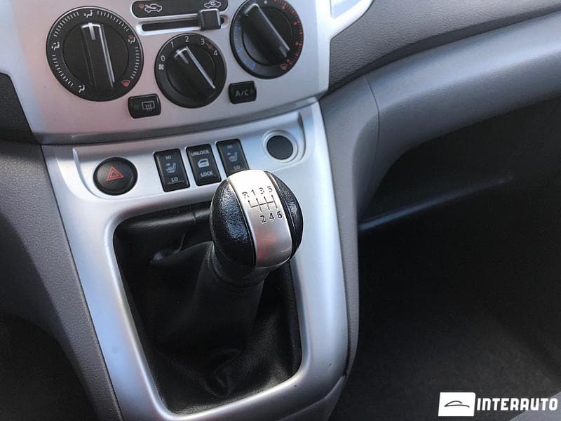 2012 Nissan NV200 — Miniatură 12