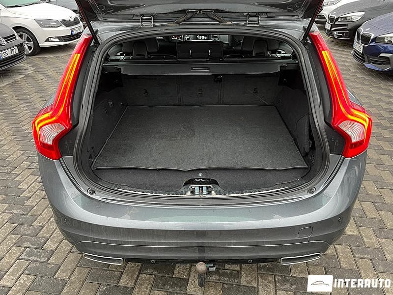 2016 Volvo V 60 — Miniatură 5
