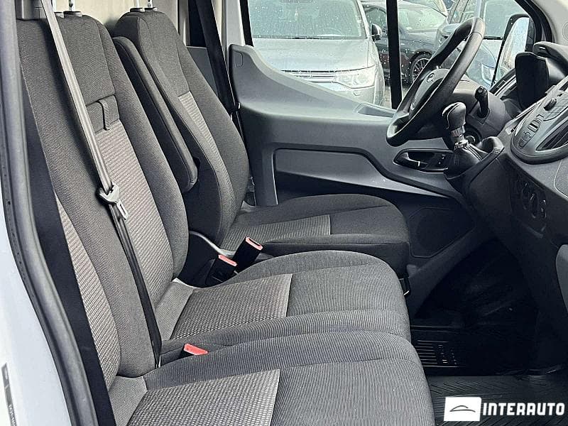 2016 Ford Transit — Miniatură 7