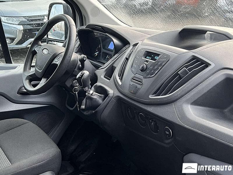 2016 Ford Transit — Miniatură 8