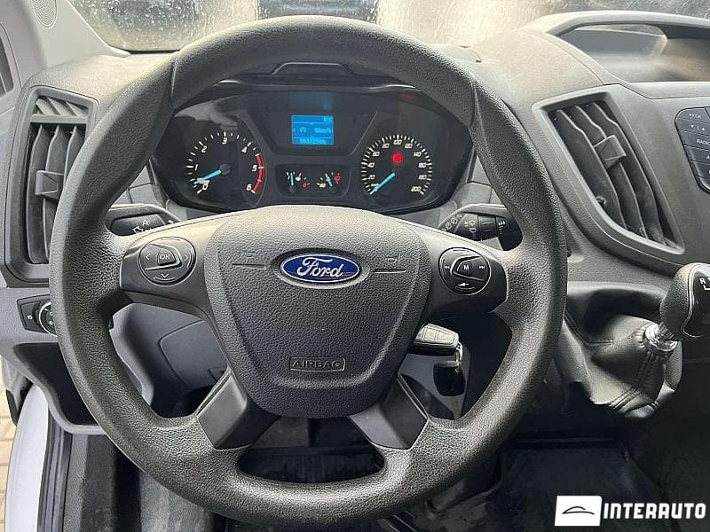 2016 Ford Transit — Miniatură 13