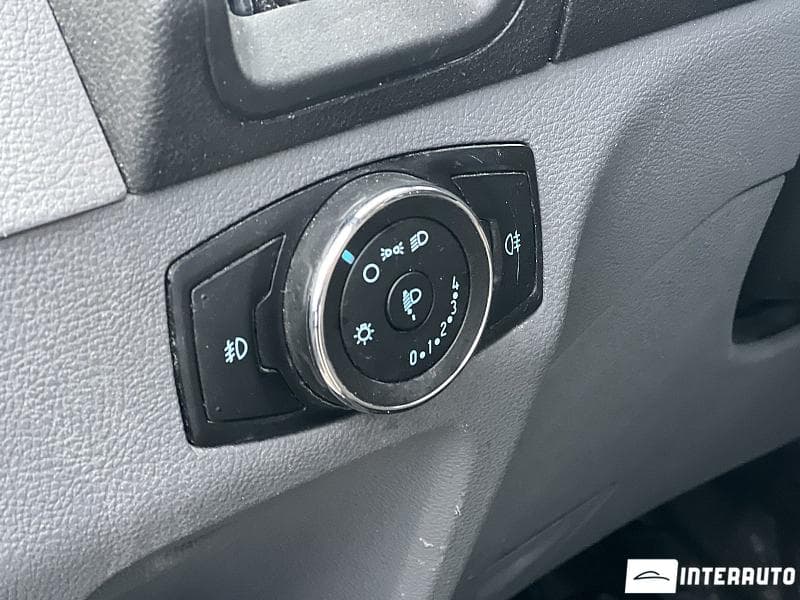 2016 Ford Transit — Miniatură 15