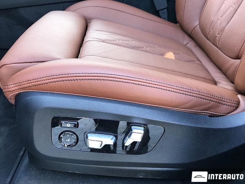 BMW X7 3.0d 2022 — Миниатюра 8