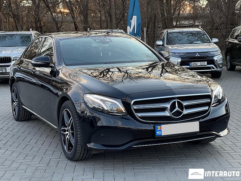 2017 Mercedes E 220 — Miniatură 2