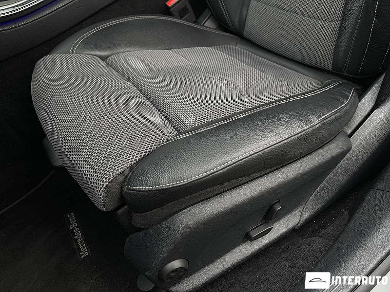 2017 Mercedes E 220 — Miniatură 8