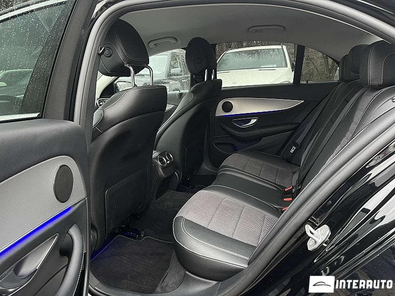 2017 Mercedes E 220 — Miniatură 20