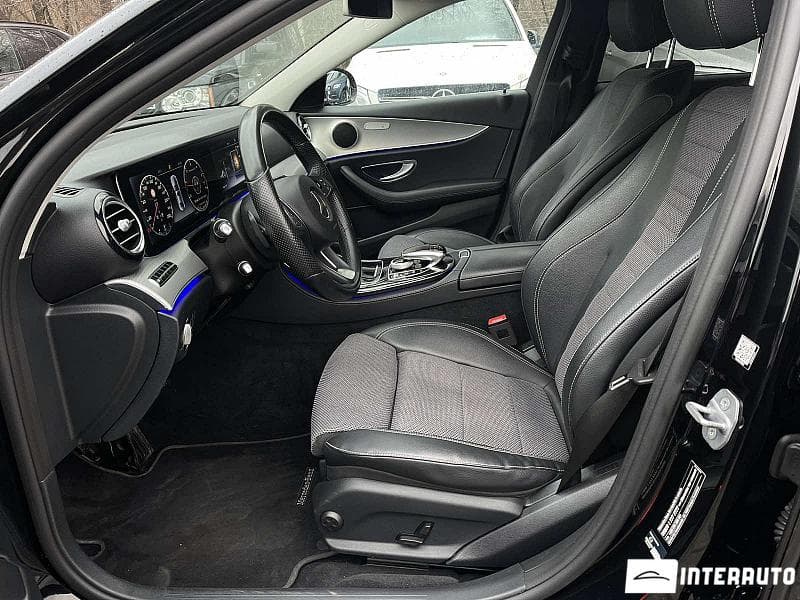 2017 Mercedes E 220 — Miniatură 7