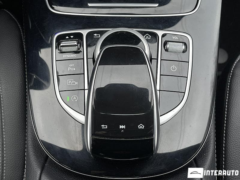 2017 Mercedes E 220 — Miniatură 17