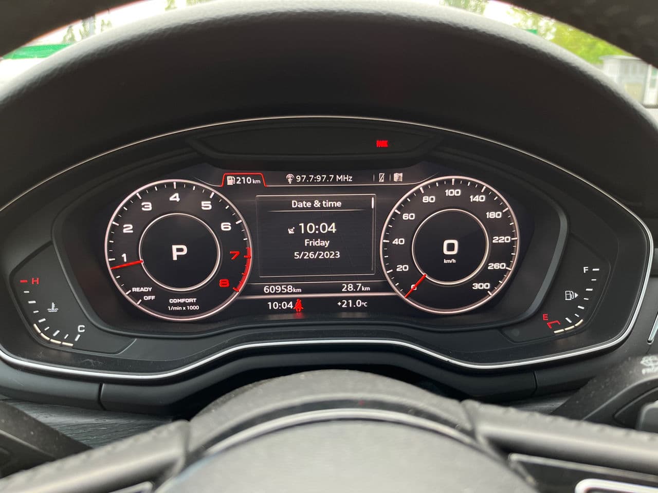 Audi A4 2016 — Миниатюра 11