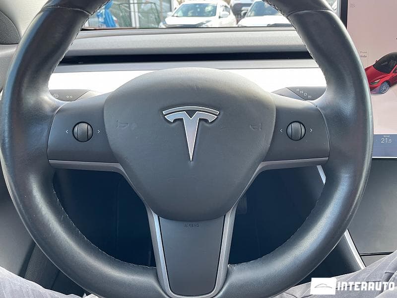 Tesla Model 3 2020 — Миниатюра 13