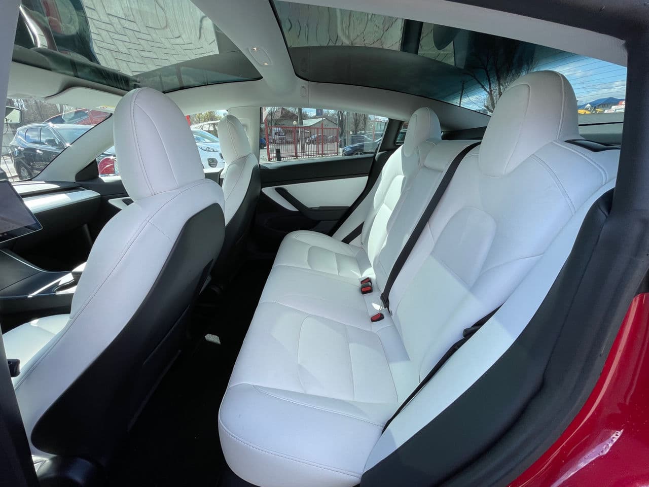 Tesla Model 3 2020 — Миниатюра 20
