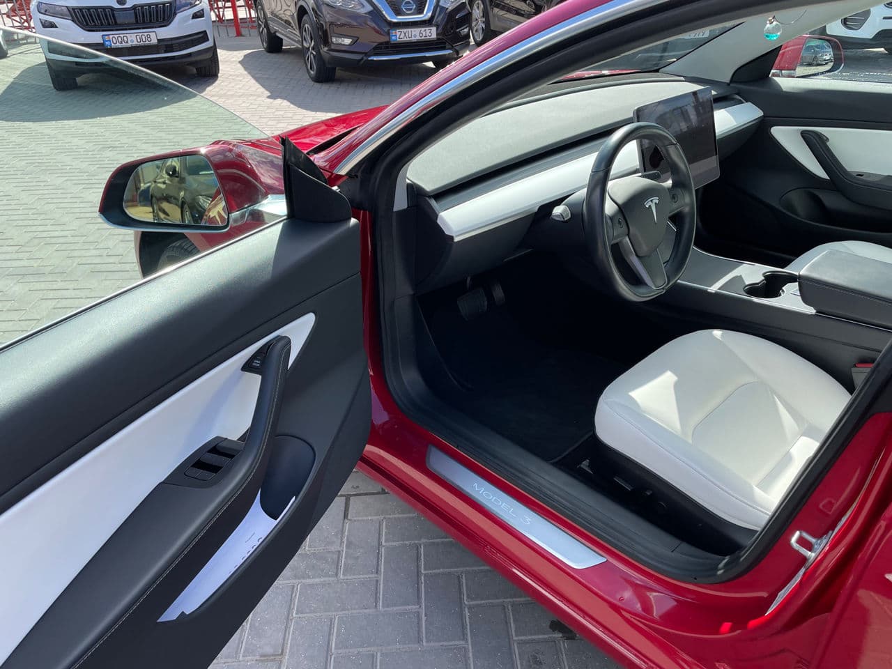 Tesla Model 3 2020 — Миниатюра 7