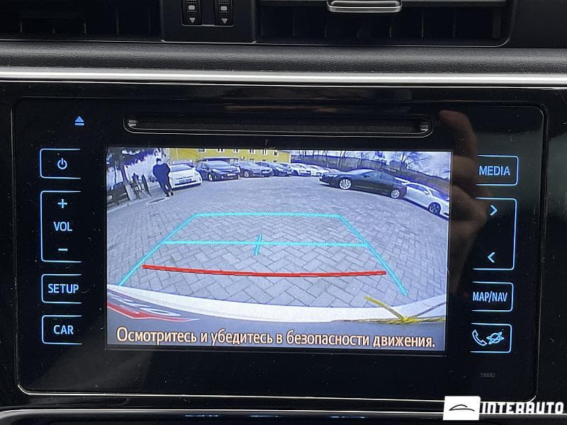 2016 Toyota Auris — Miniatură 13