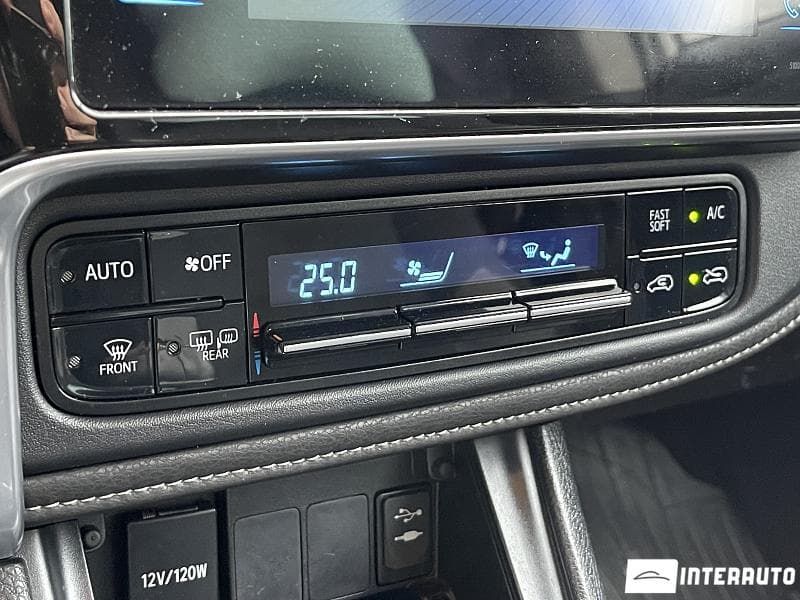 2016 Toyota Auris — Miniatură 14