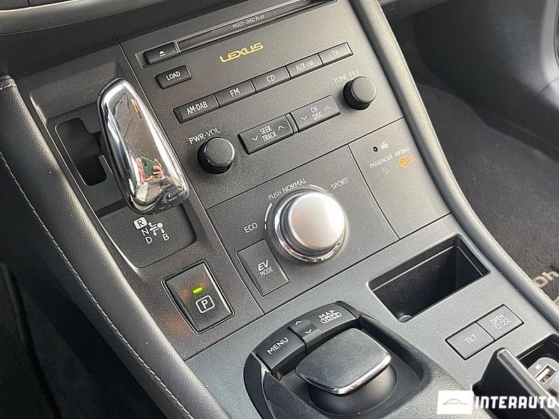 2011 Lexus CT 200h — Miniatură 11
